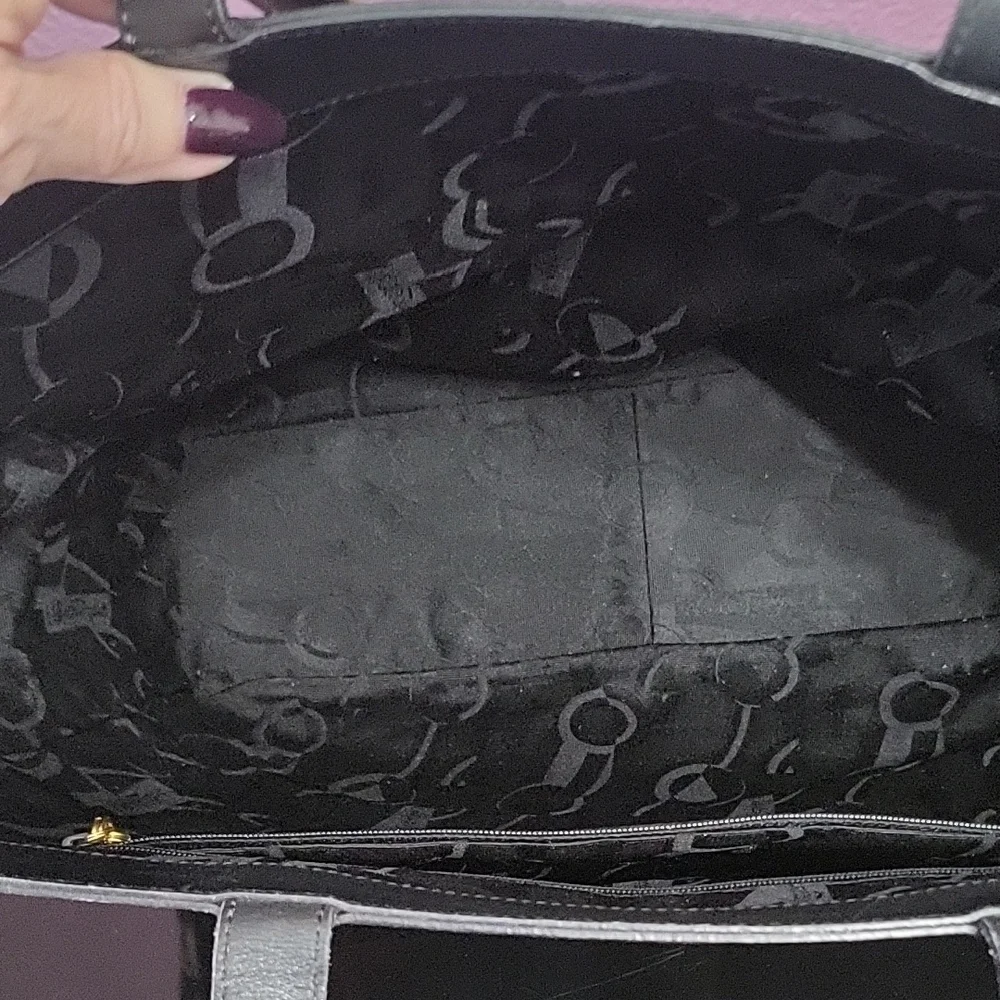Salvatore Ferragamo Black Tote with Matching Scarf - Picture 12 of 15